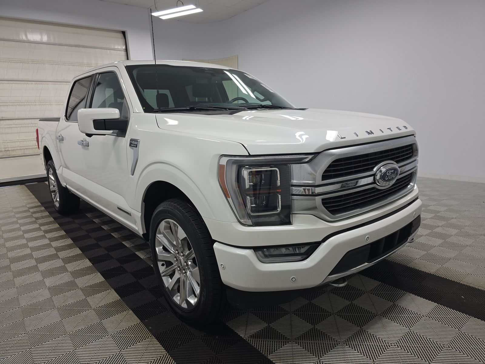 2023 Ford F-150 Hybrid Limited AWD