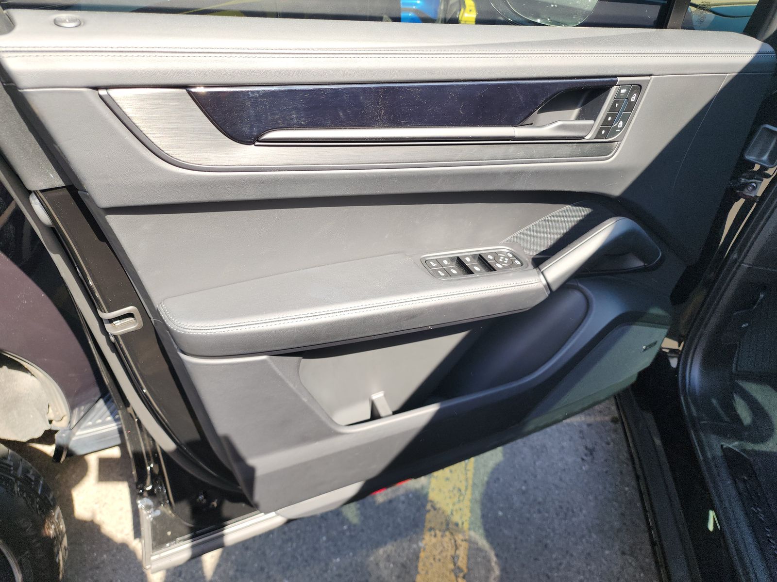 2025 Porsche Cayenne GTS AWD