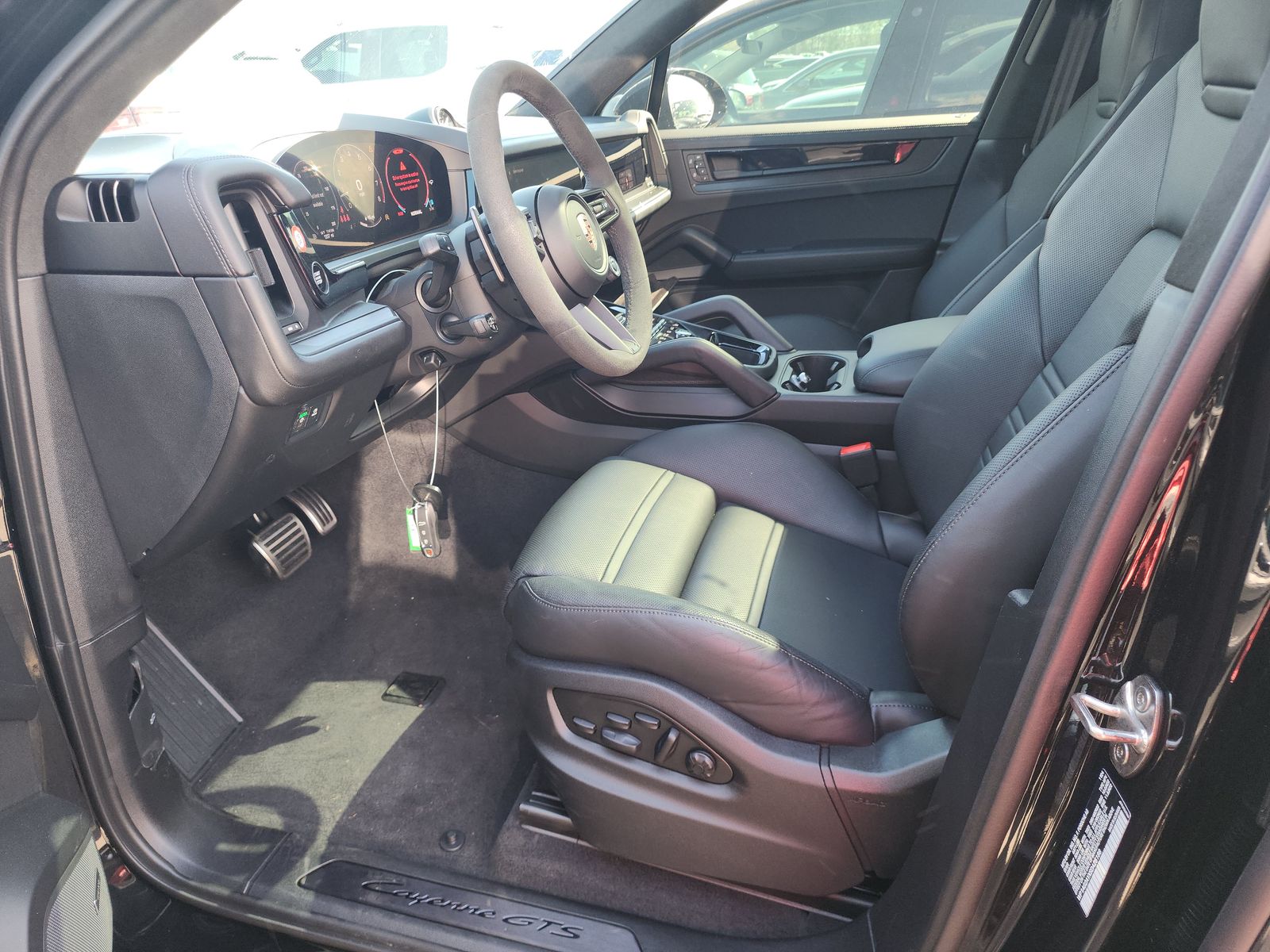 2025 Porsche Cayenne GTS AWD