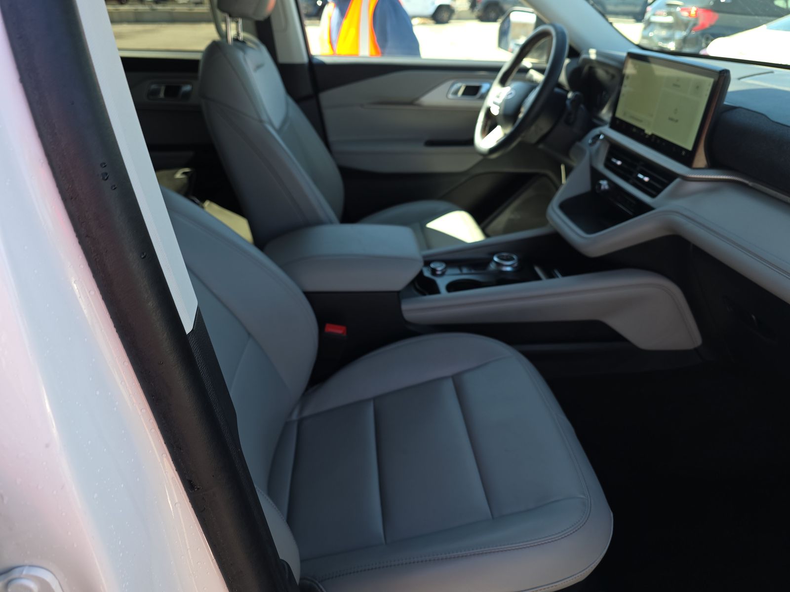 2025 Ford Explorer Active AWD