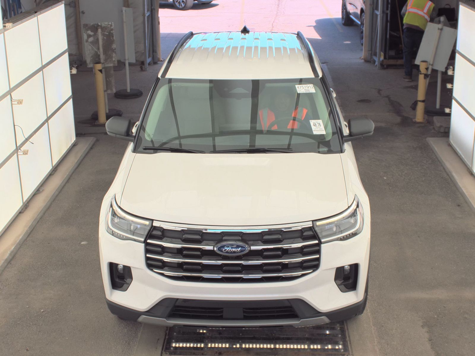 2025 Ford Explorer Active AWD