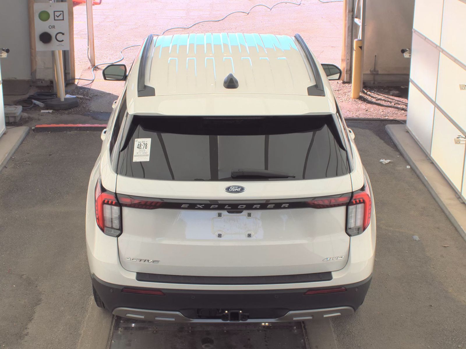 2025 Ford Explorer Active AWD