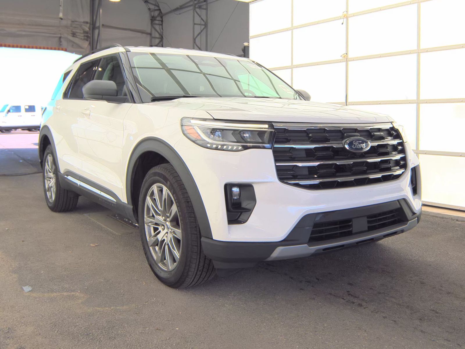 2025 Ford Explorer Active AWD