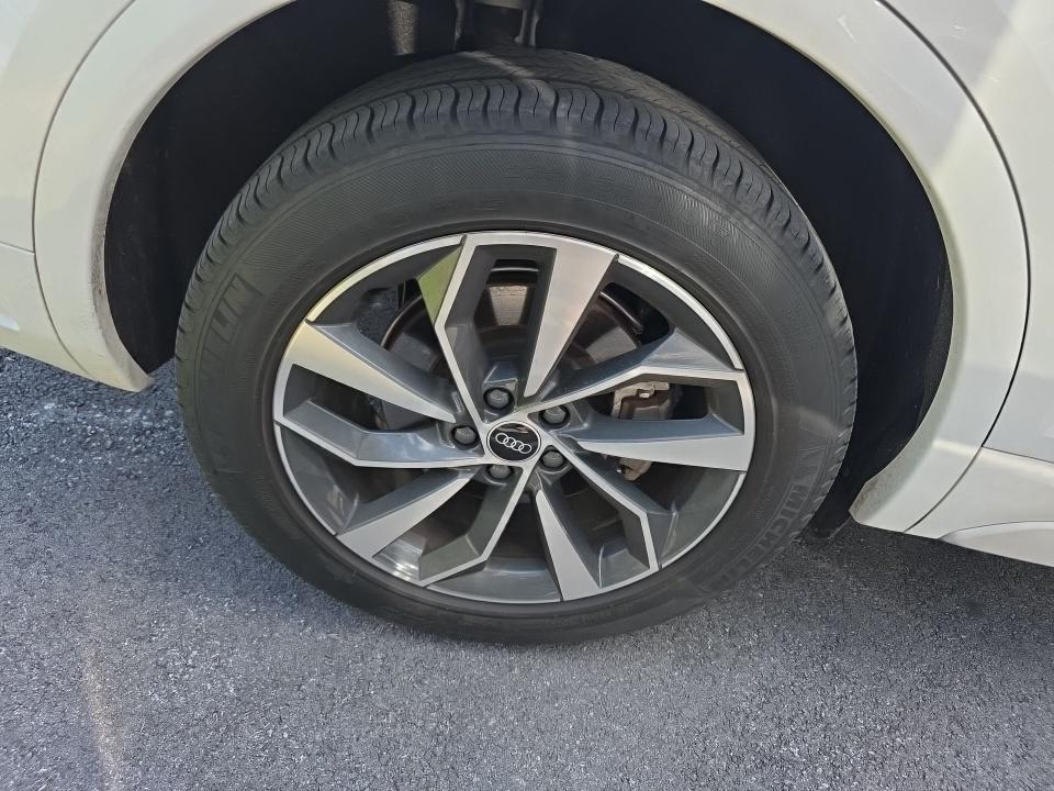 2022 Audi Q5 S line Premium AWD