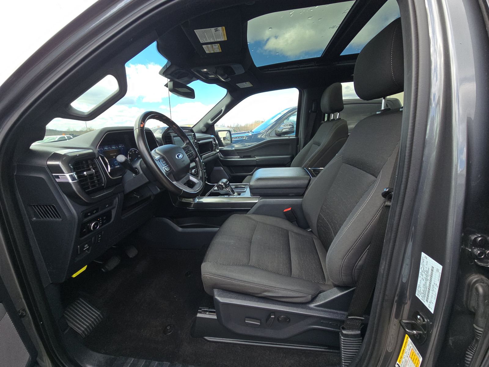 2023 Ford F-150 XLT AWD