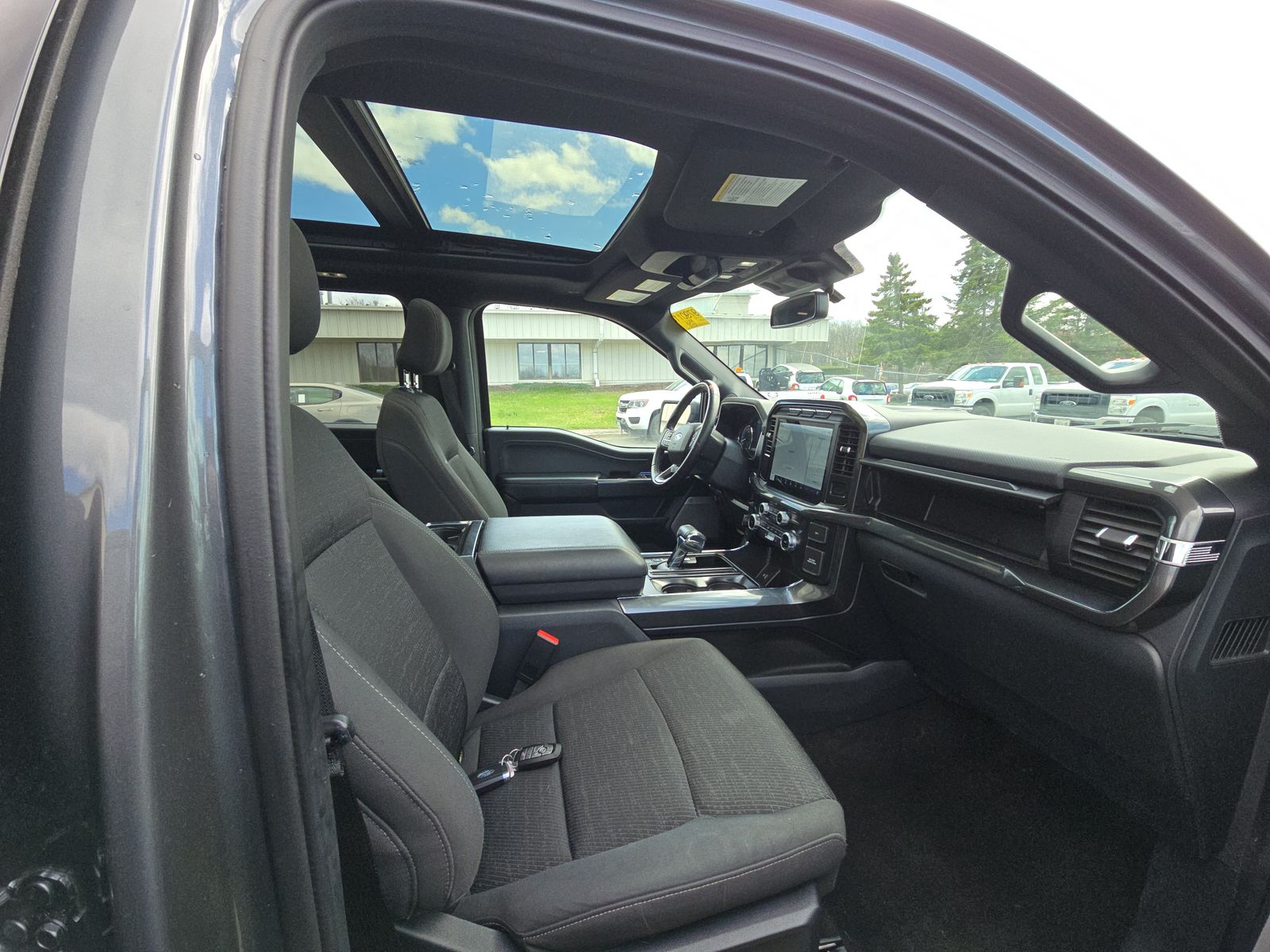 2023 Ford F-150 XLT AWD