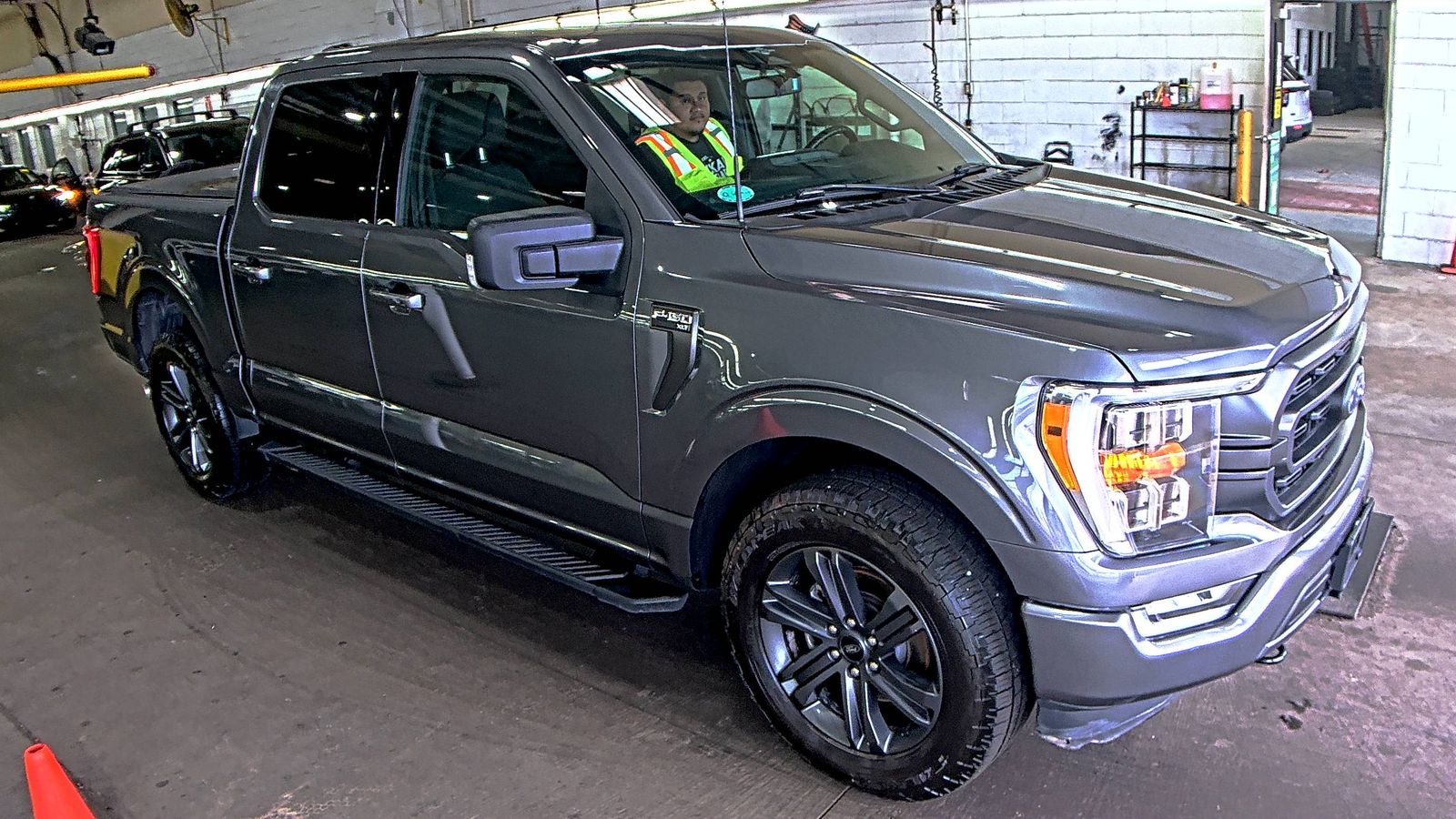 2023 Ford F-150 XLT AWD
