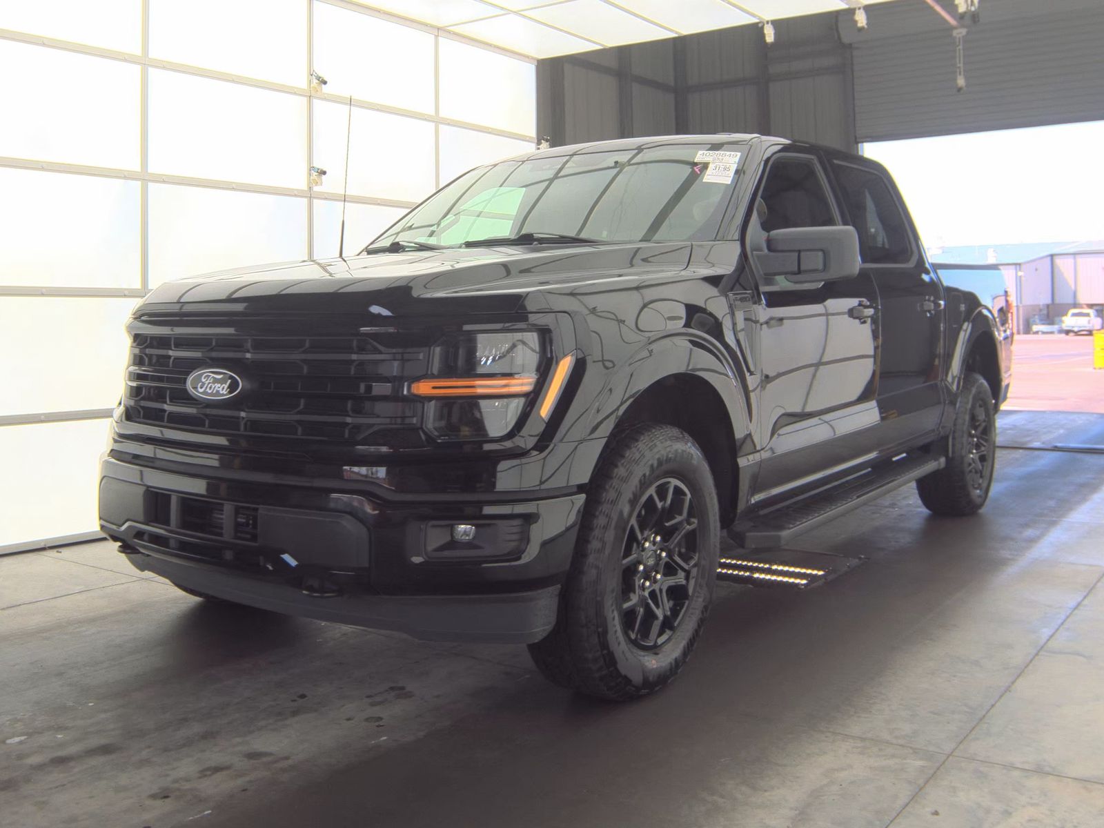 2025 Ford F-150 XLT AWD