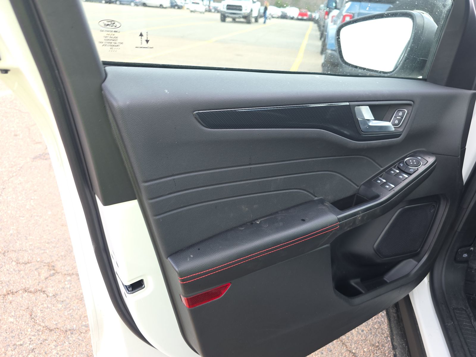 FORD ESCAPE - 10