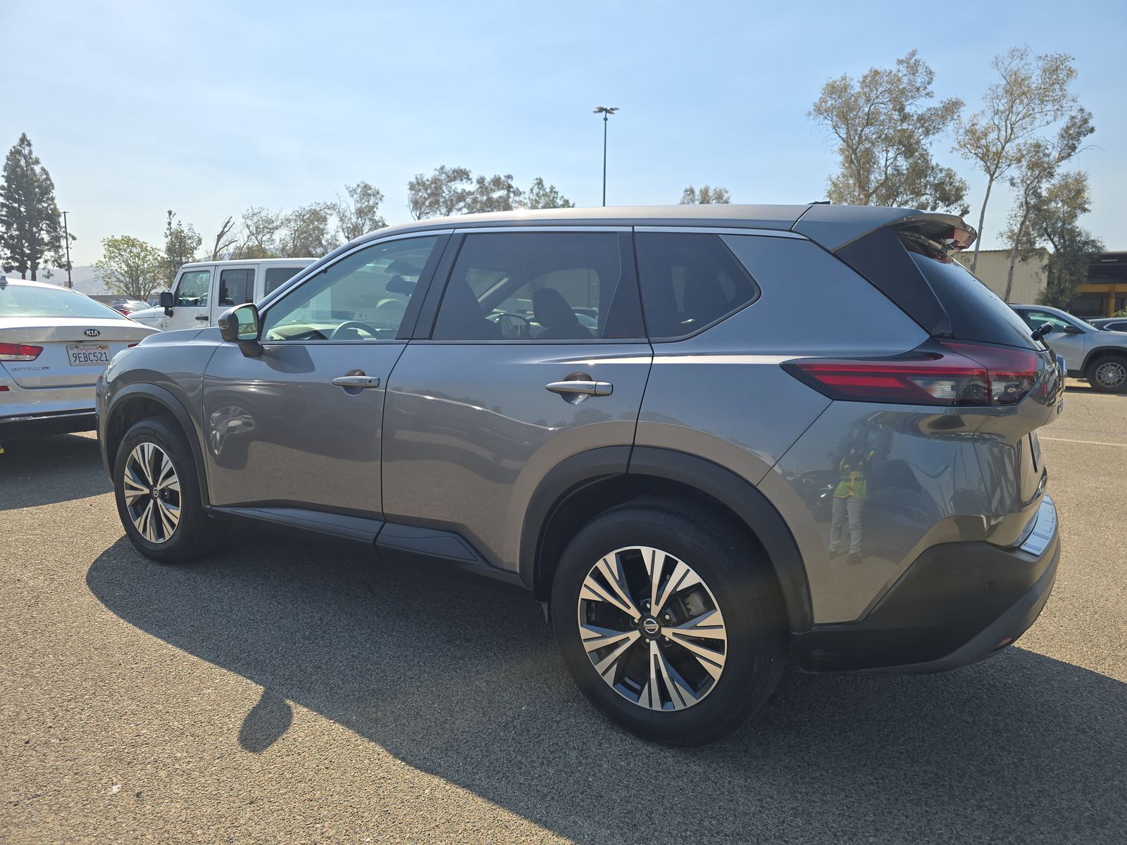 2021 Nissan Rogue SV FWD