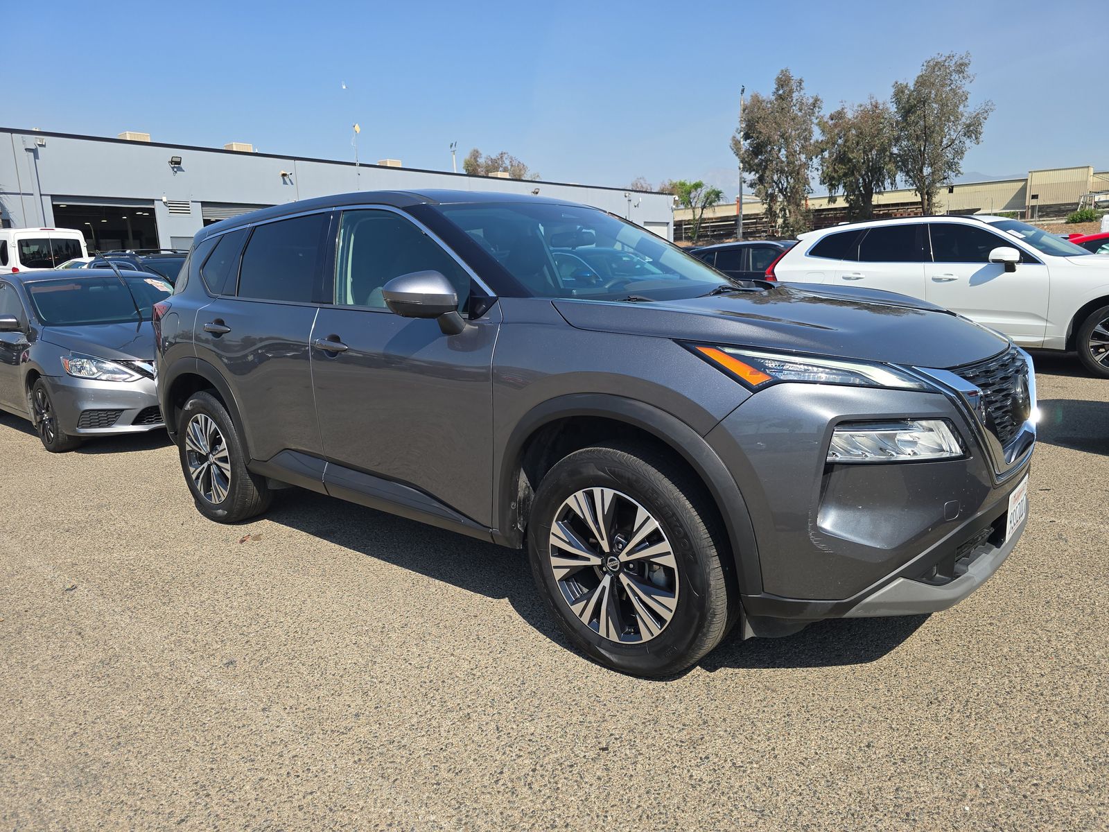 2021 Nissan Rogue SV FWD