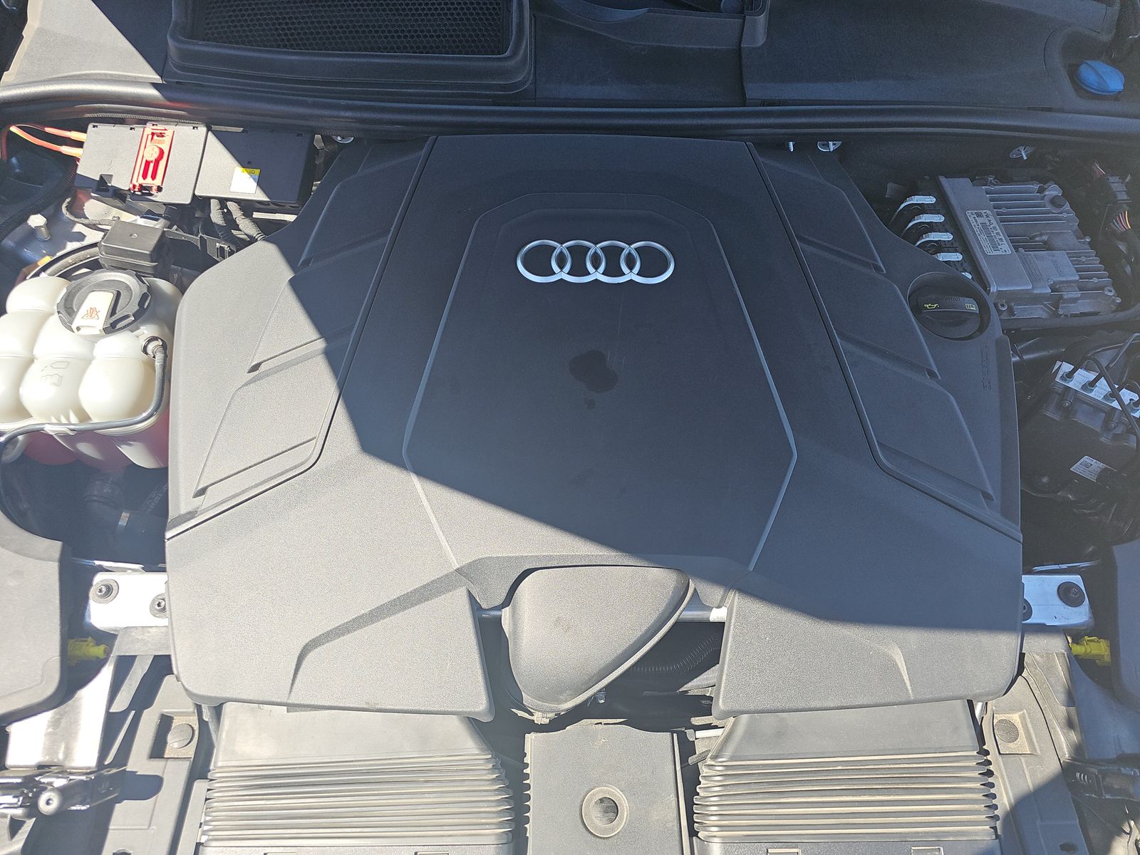 2020 Audi Q8 Prestige AWD