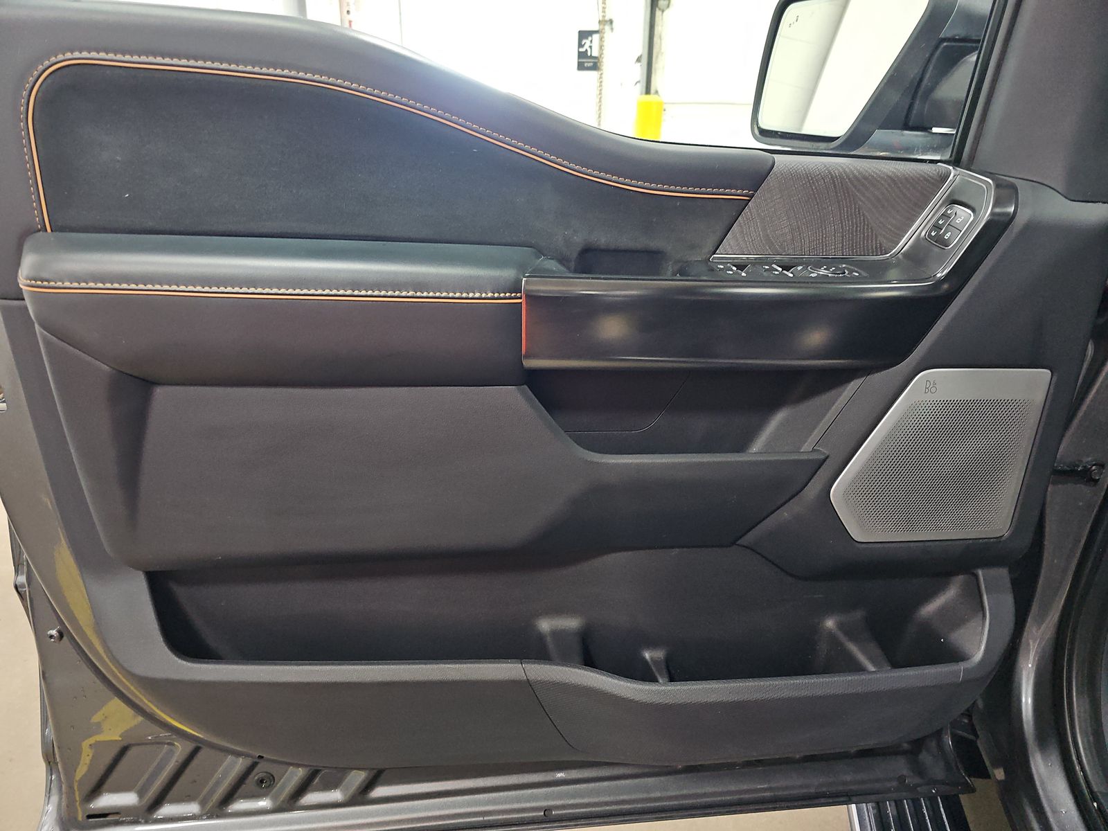 2022 Ford F-150 Platinum AWD