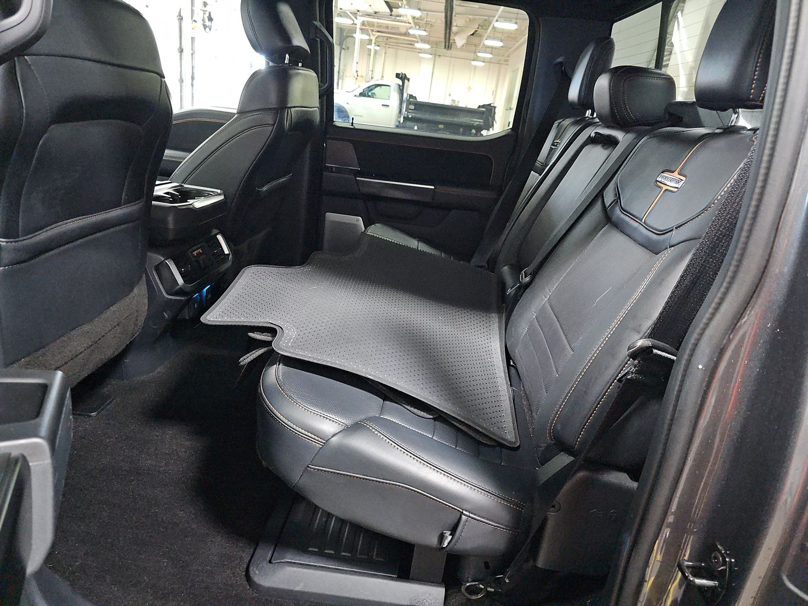 2022 Ford F-150 Platinum AWD