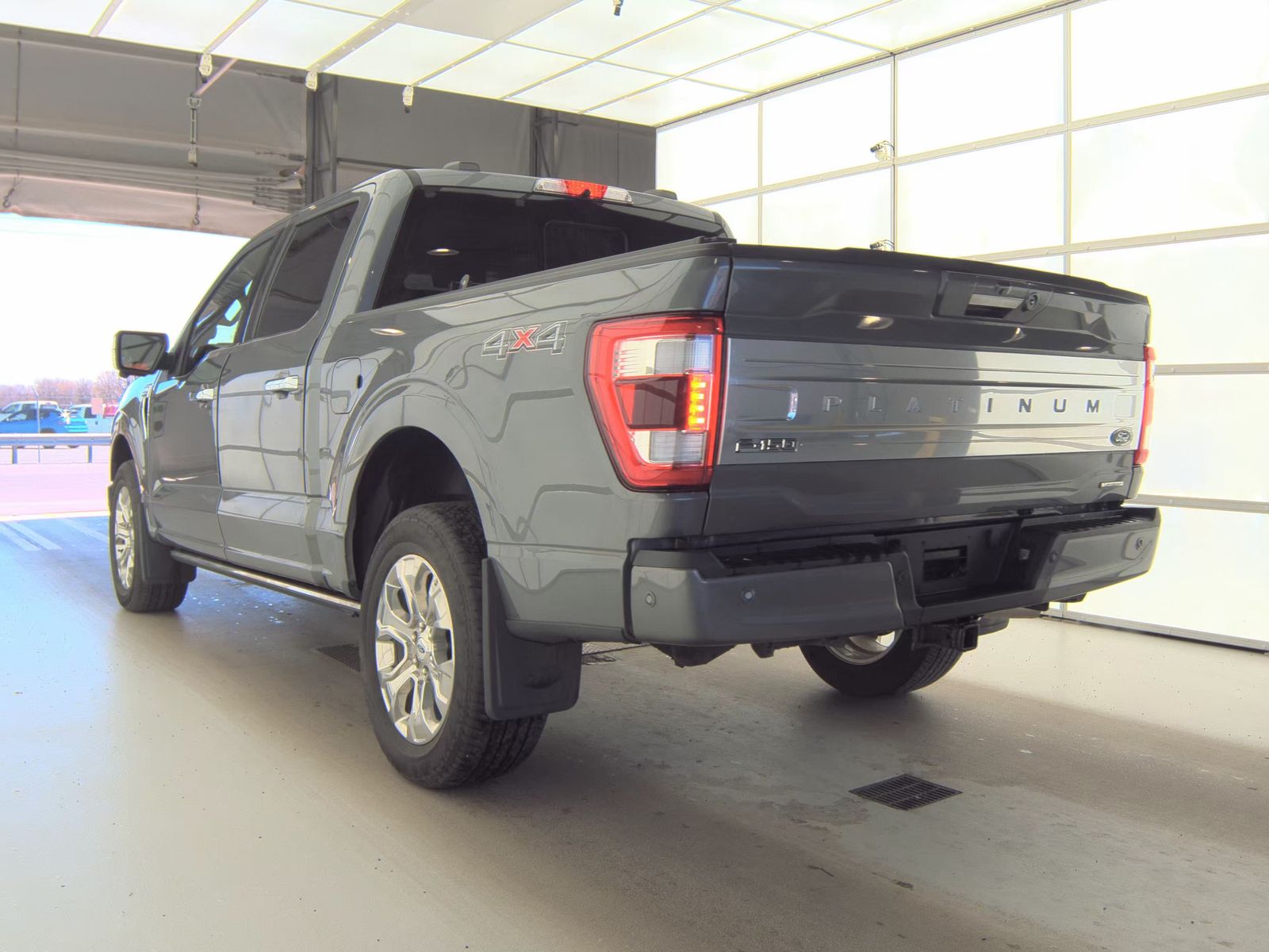 2022 Ford F-150 Platinum AWD