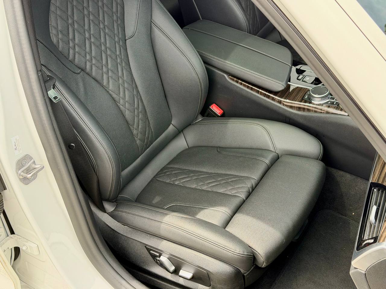 2021 BMW 5 Series 530i RWD