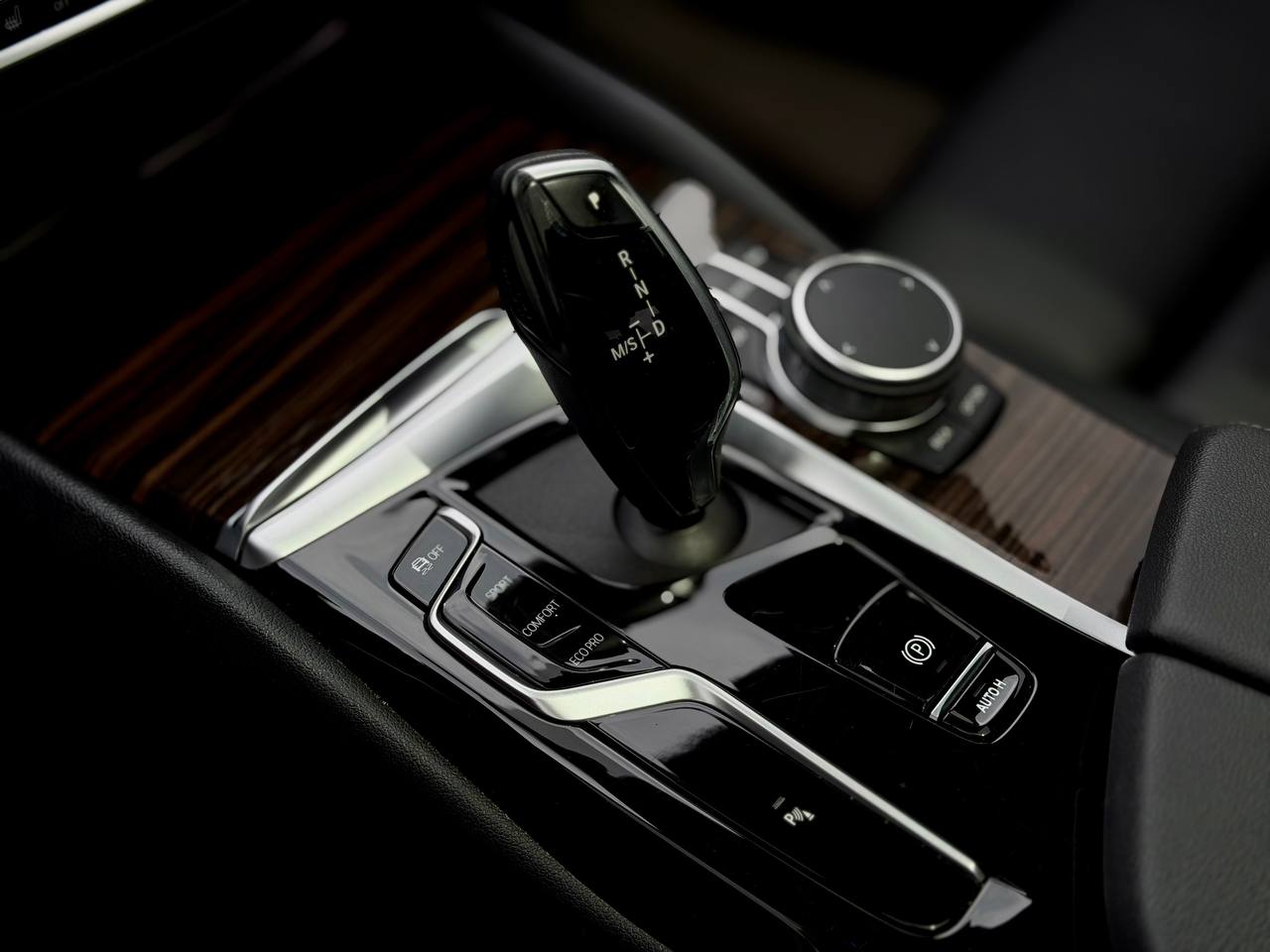 2021 BMW 5 Series 530i RWD