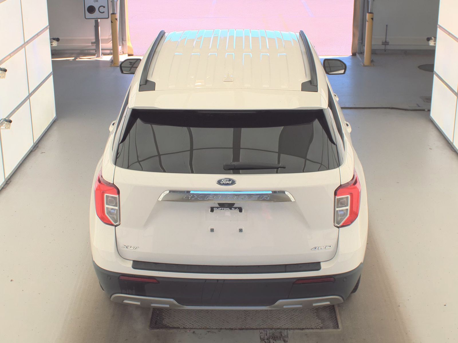 2023 Ford Explorer XLT AWD