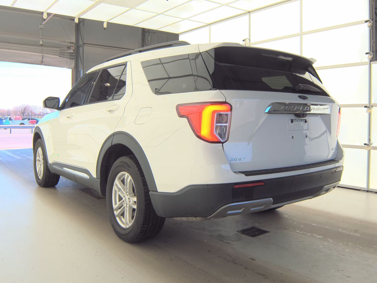 2023 Ford Explorer XLT AWD