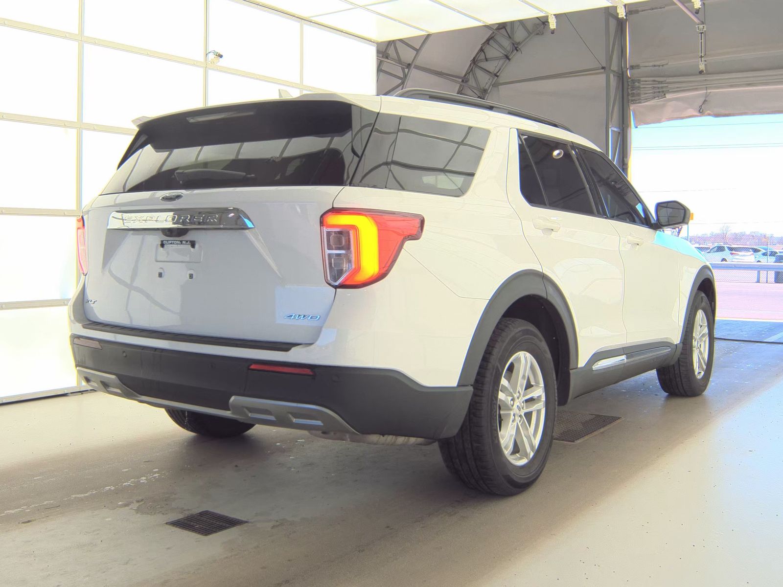 2023 Ford Explorer XLT AWD