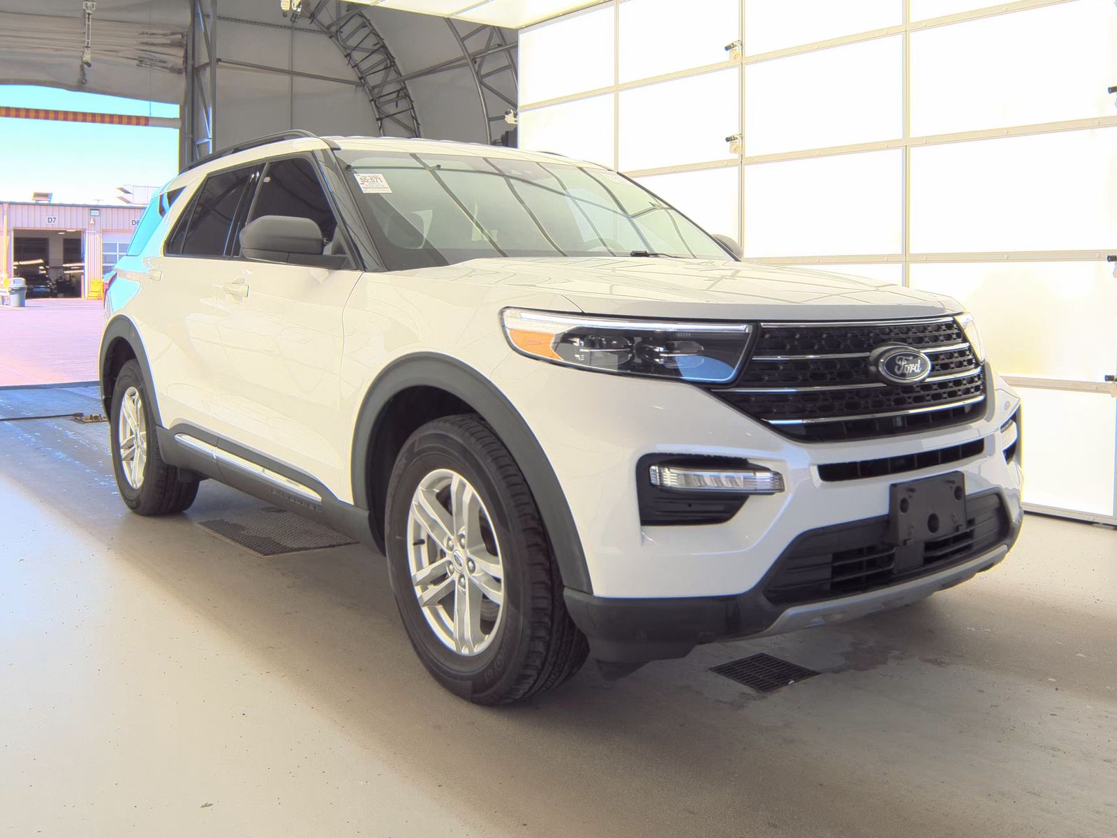 2023 Ford Explorer XLT AWD
