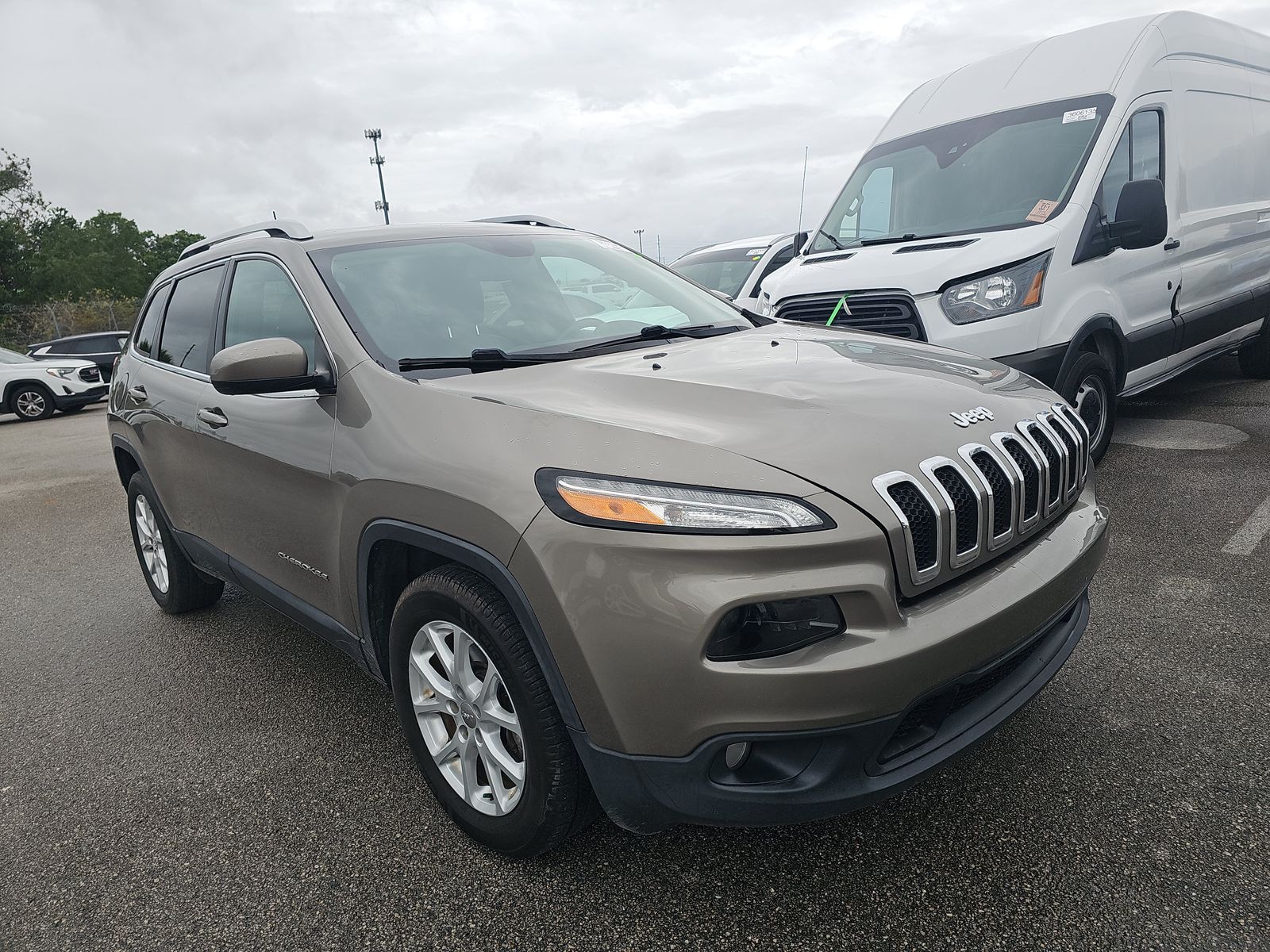 JEEP LATITUDE PLUS - 4