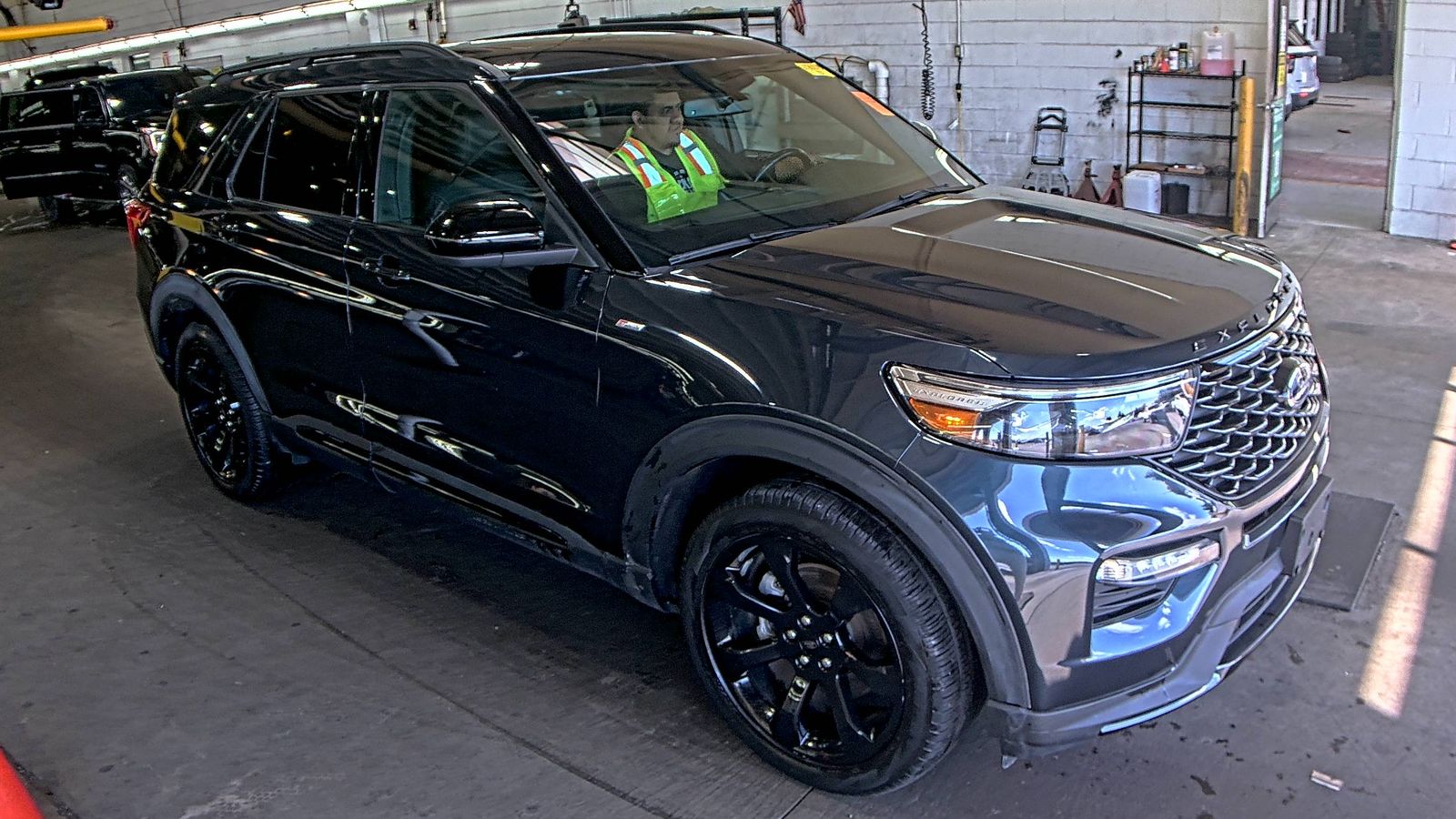 2023 Ford Explorer ST-Line AWD