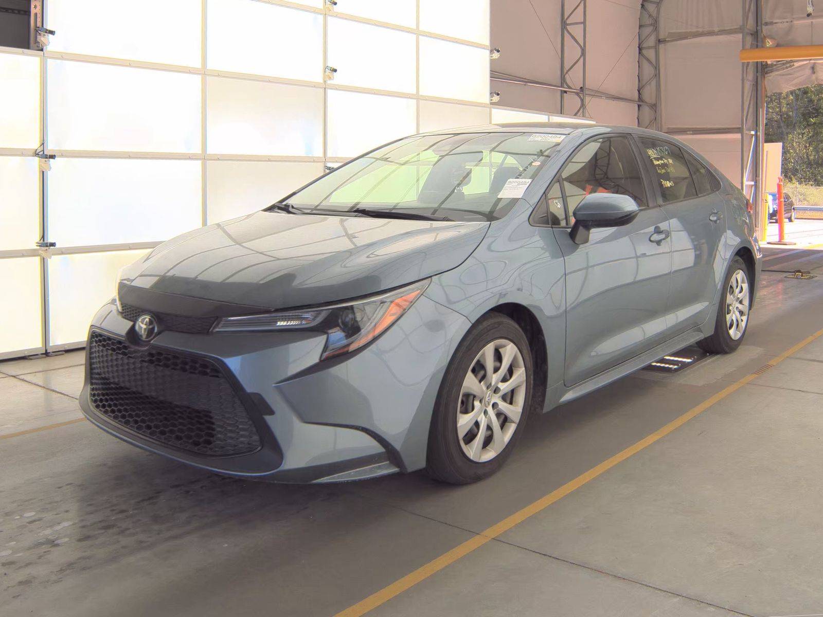 2022 Toyota Corolla LE FWD