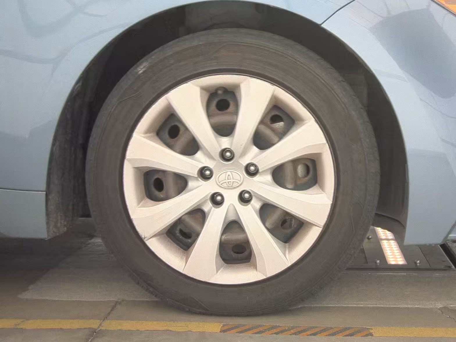 2022 Toyota Corolla LE FWD