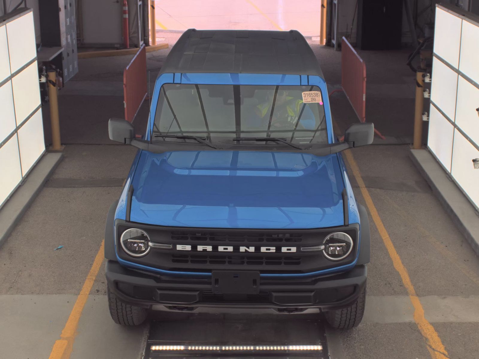 FORD BRONCO - 3