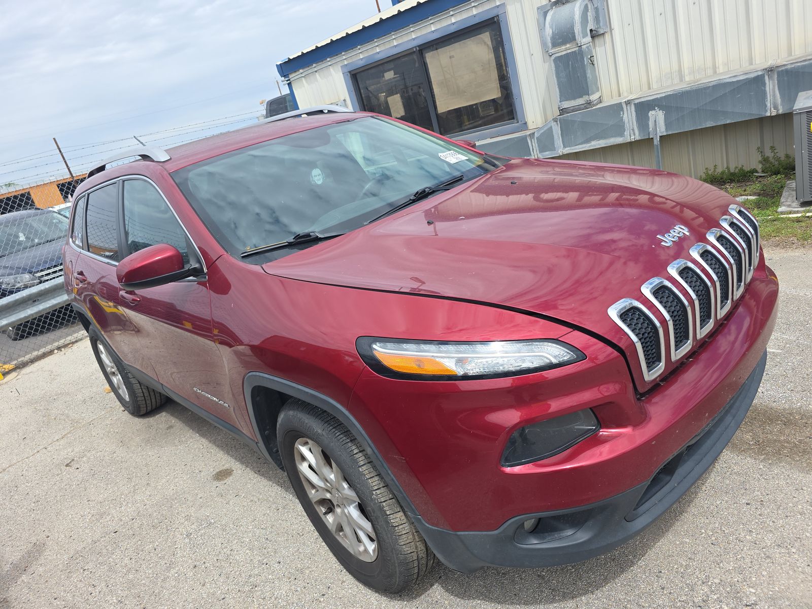 JEEP LATITUDE - 4