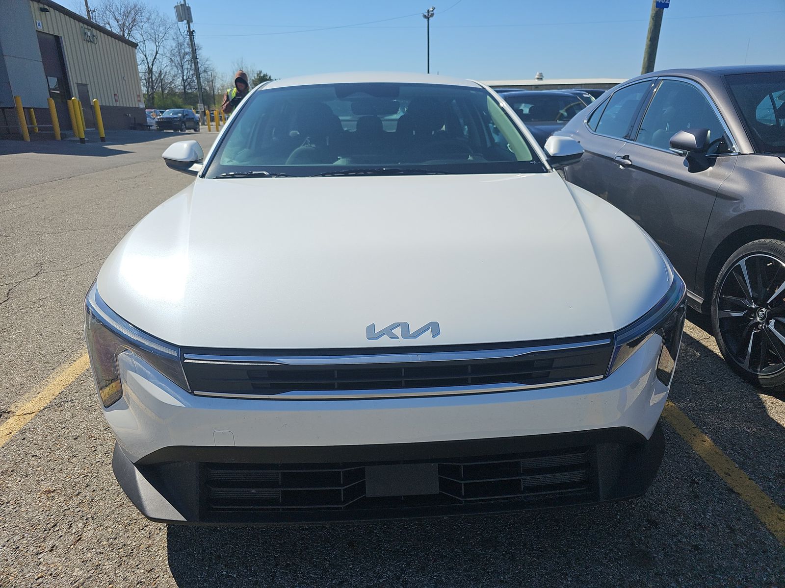 KIA LX - 3