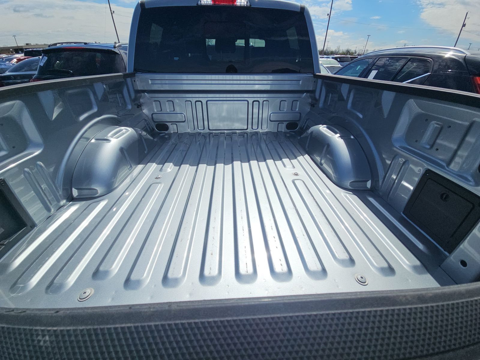 2025 Ford F-150 Lariat AWD