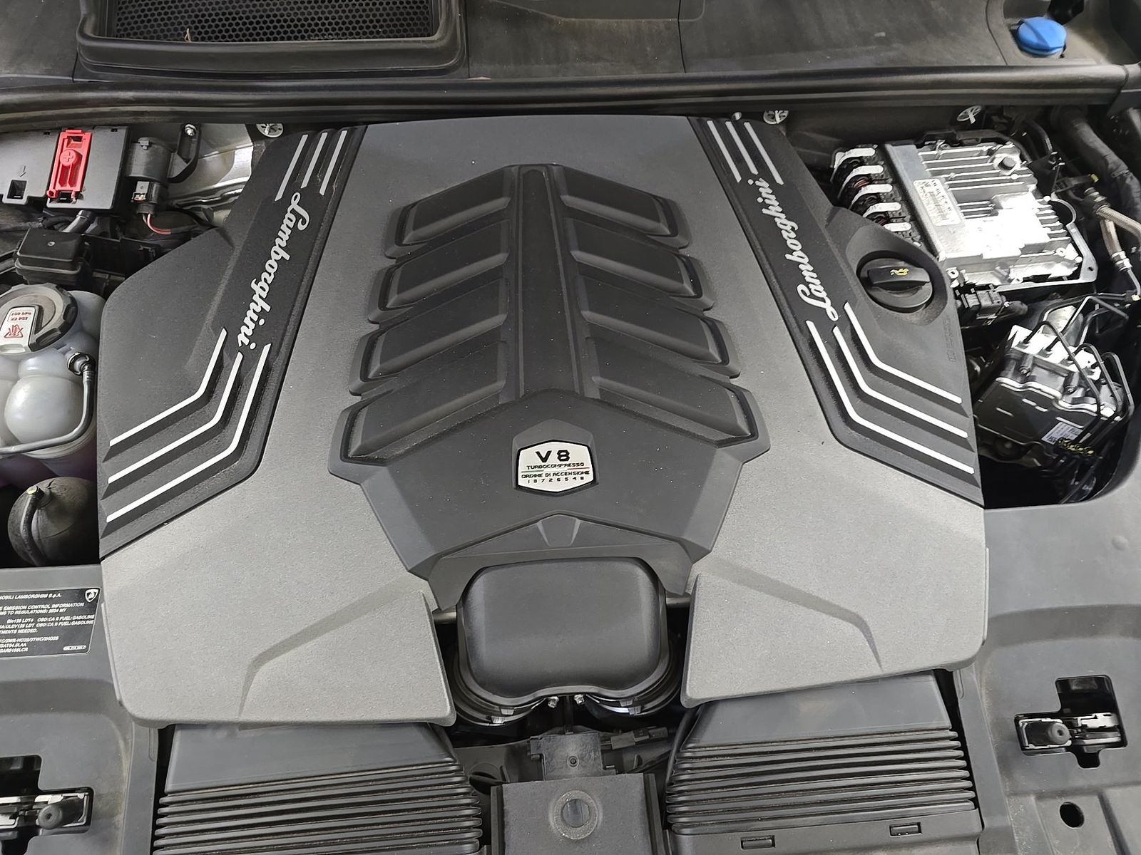 2024 Lamborghini Urus S AWD