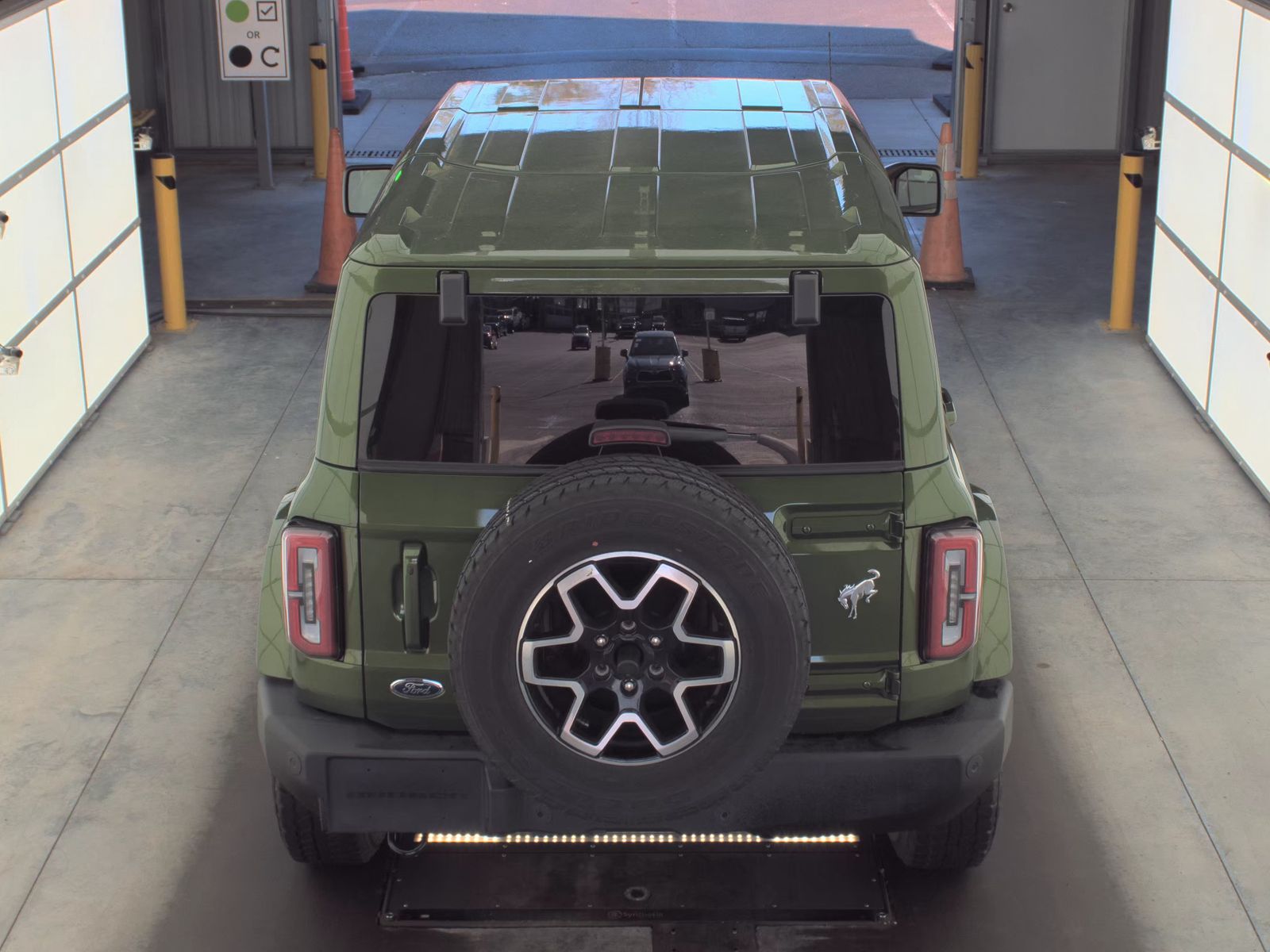 FORD BRONCO - 7
