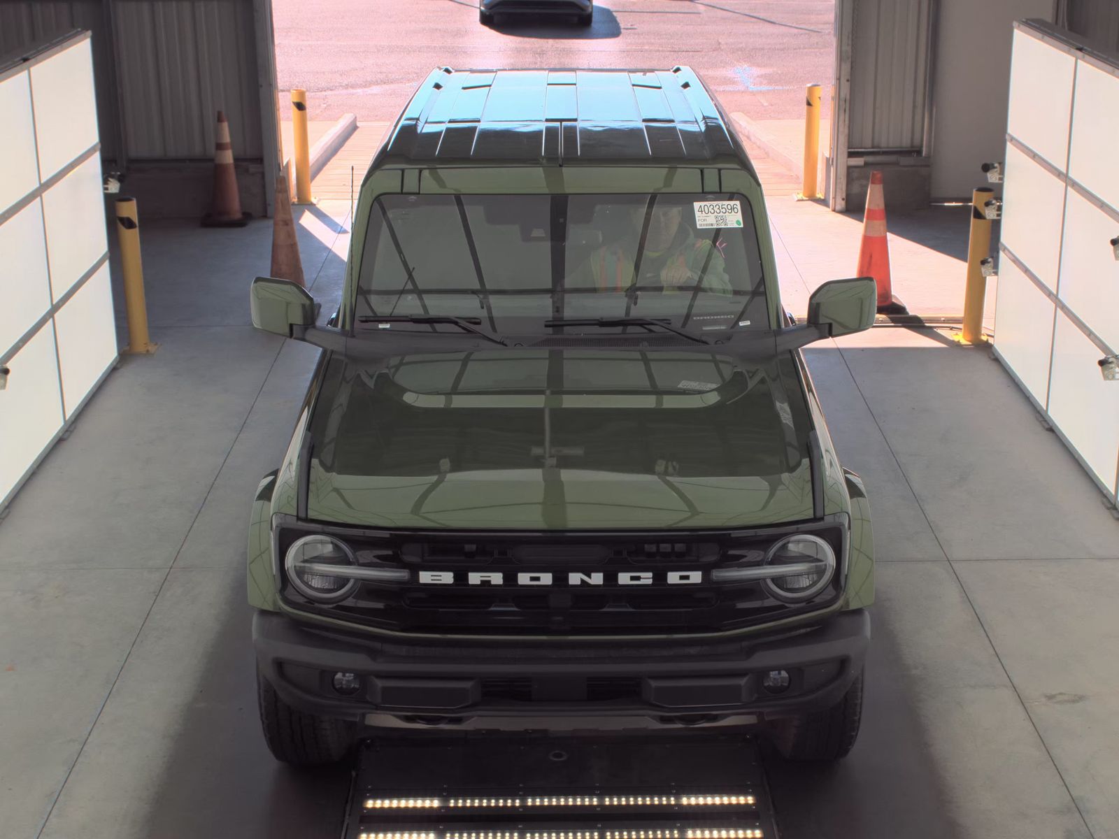 FORD BRONCO - 3