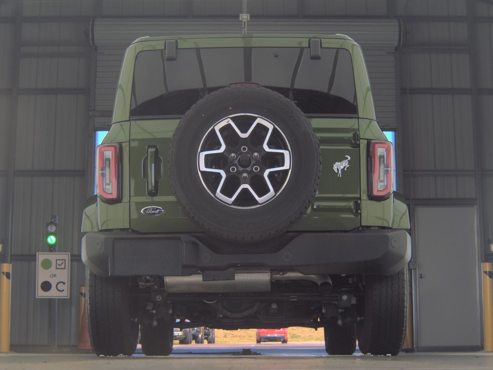 FORD BRONCO - 8