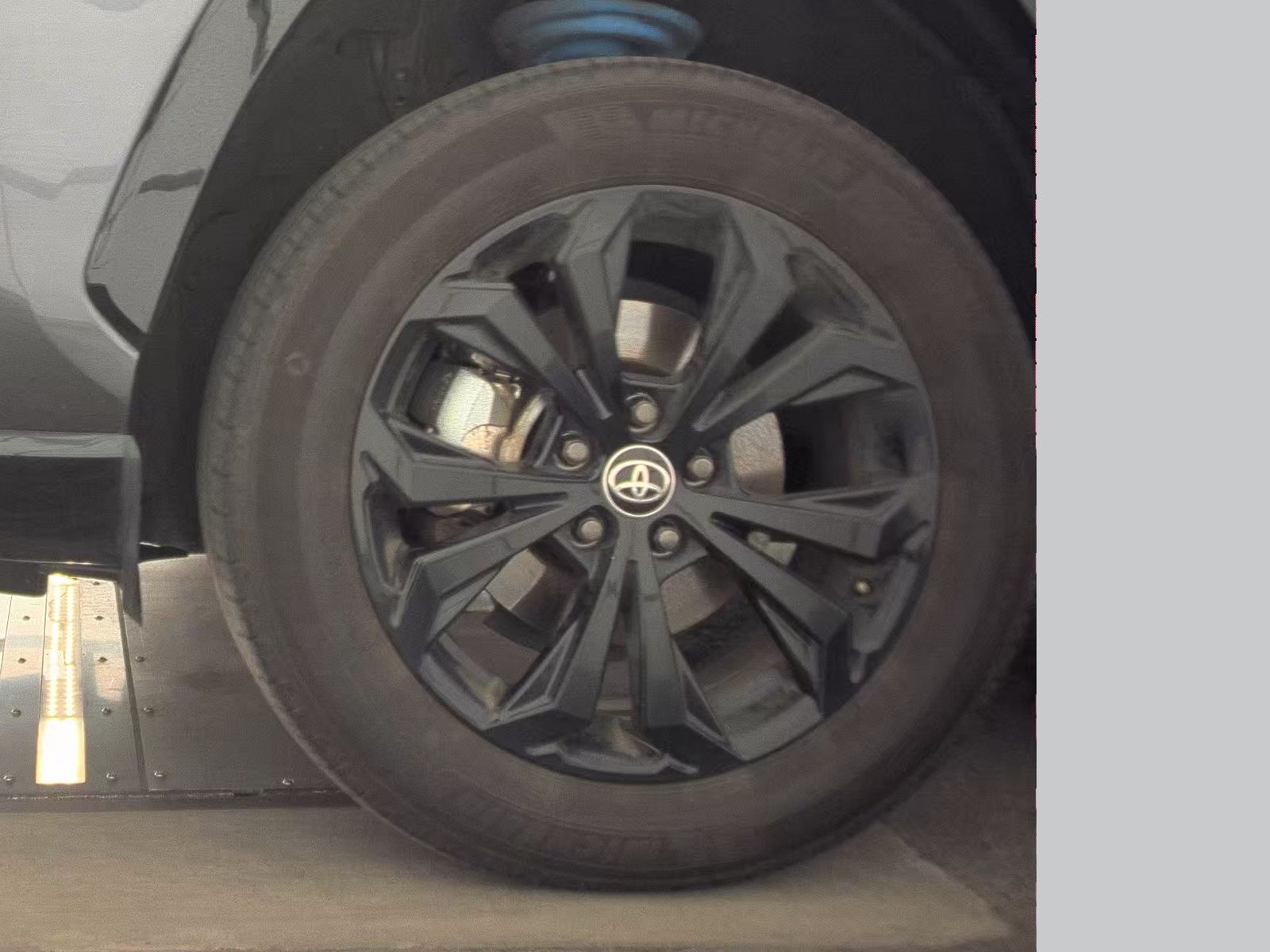 TOYOTA PRIUS - 10