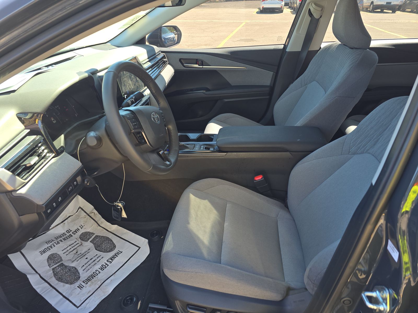 2025 Toyota Camry LE FWD