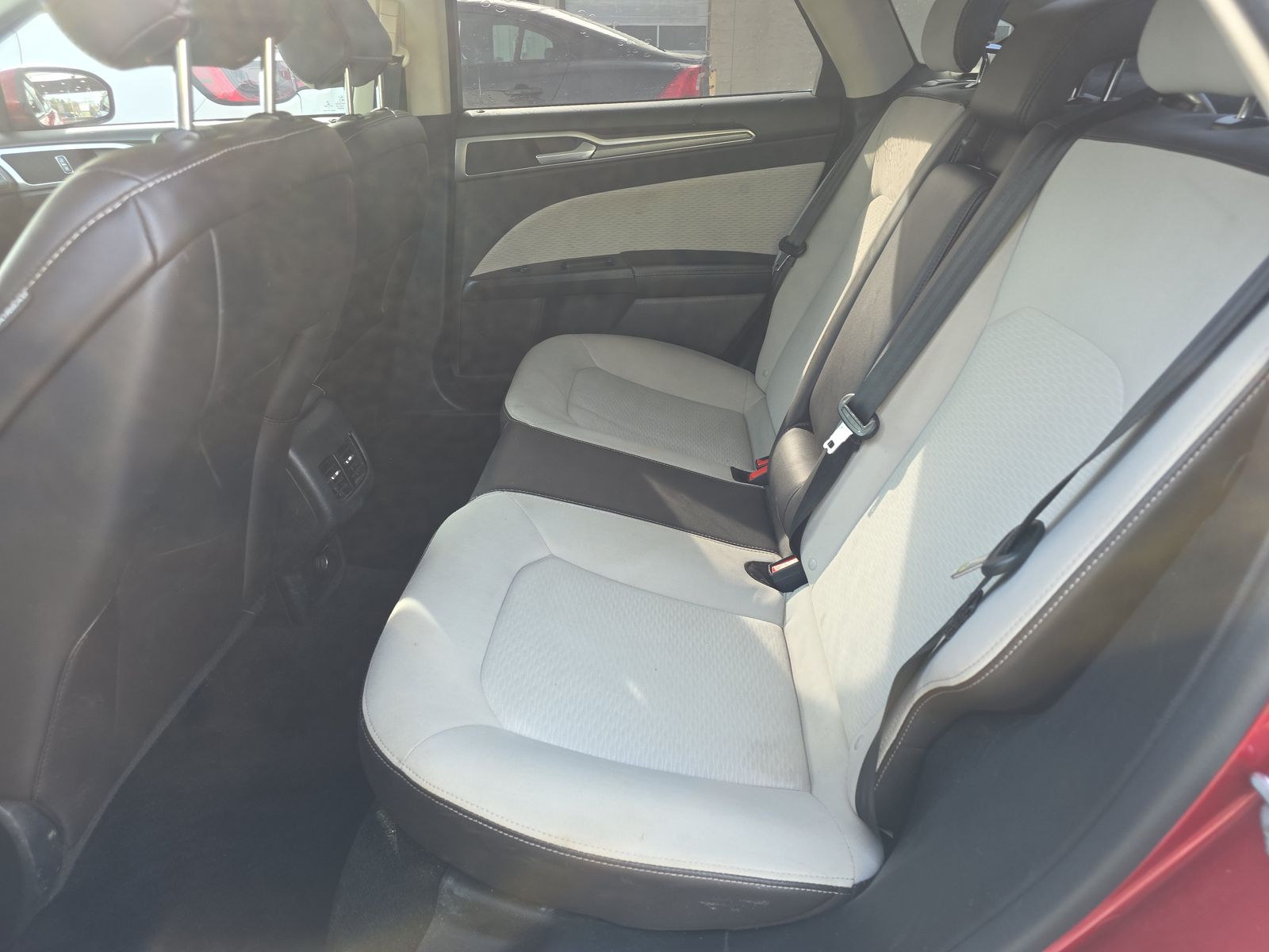 2020 Ford Fusion SE FWD