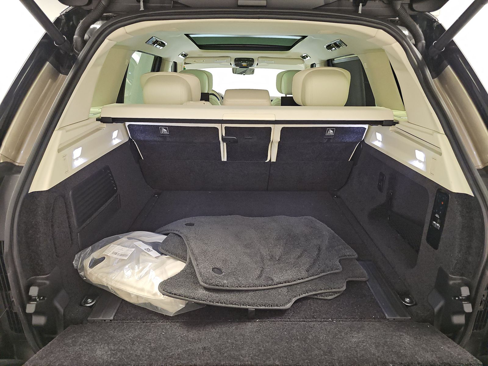 2023 Land Rover Range Rover Autobiography LWB AWD