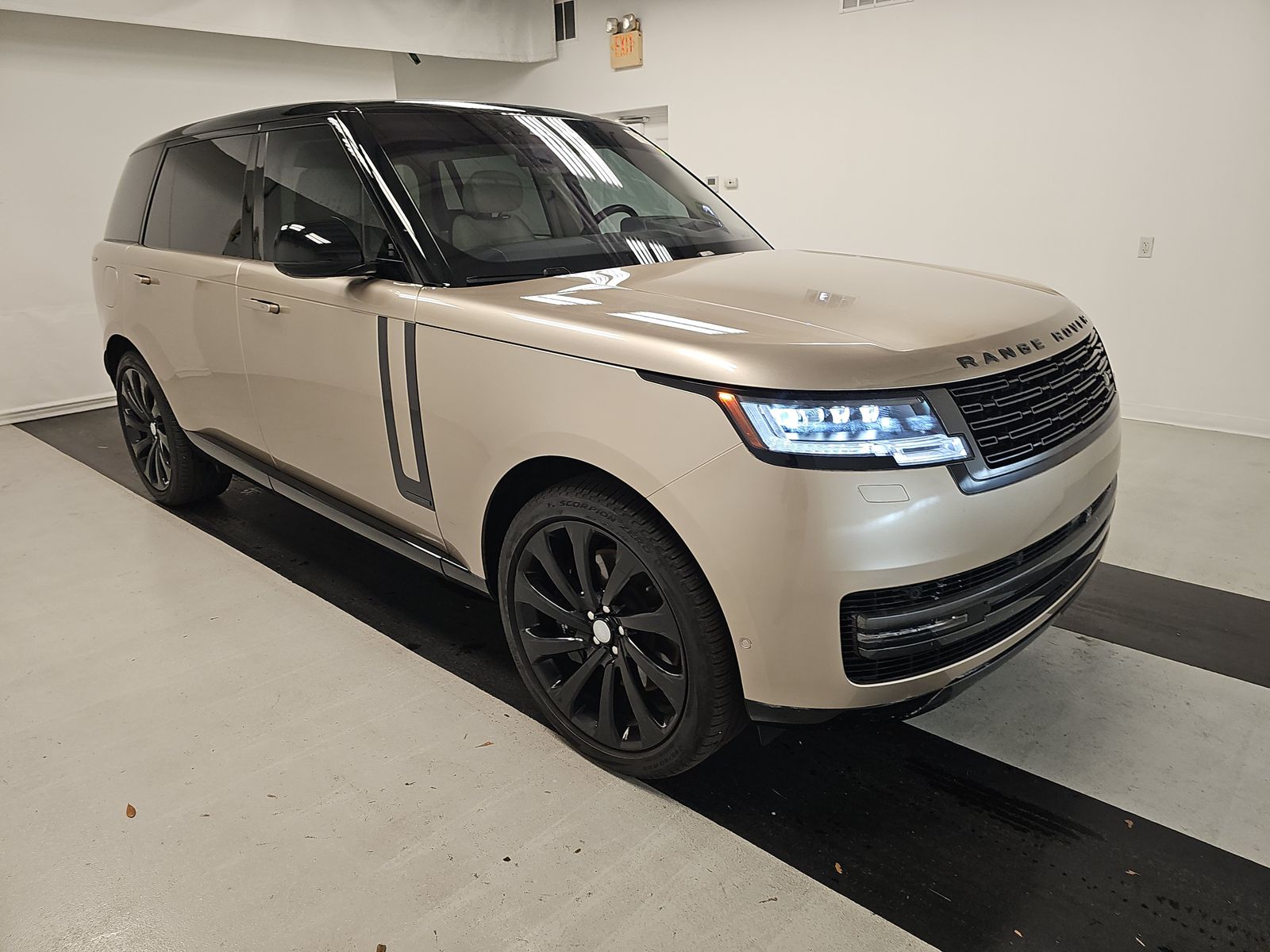 2023 Land Rover Range Rover Autobiography LWB AWD