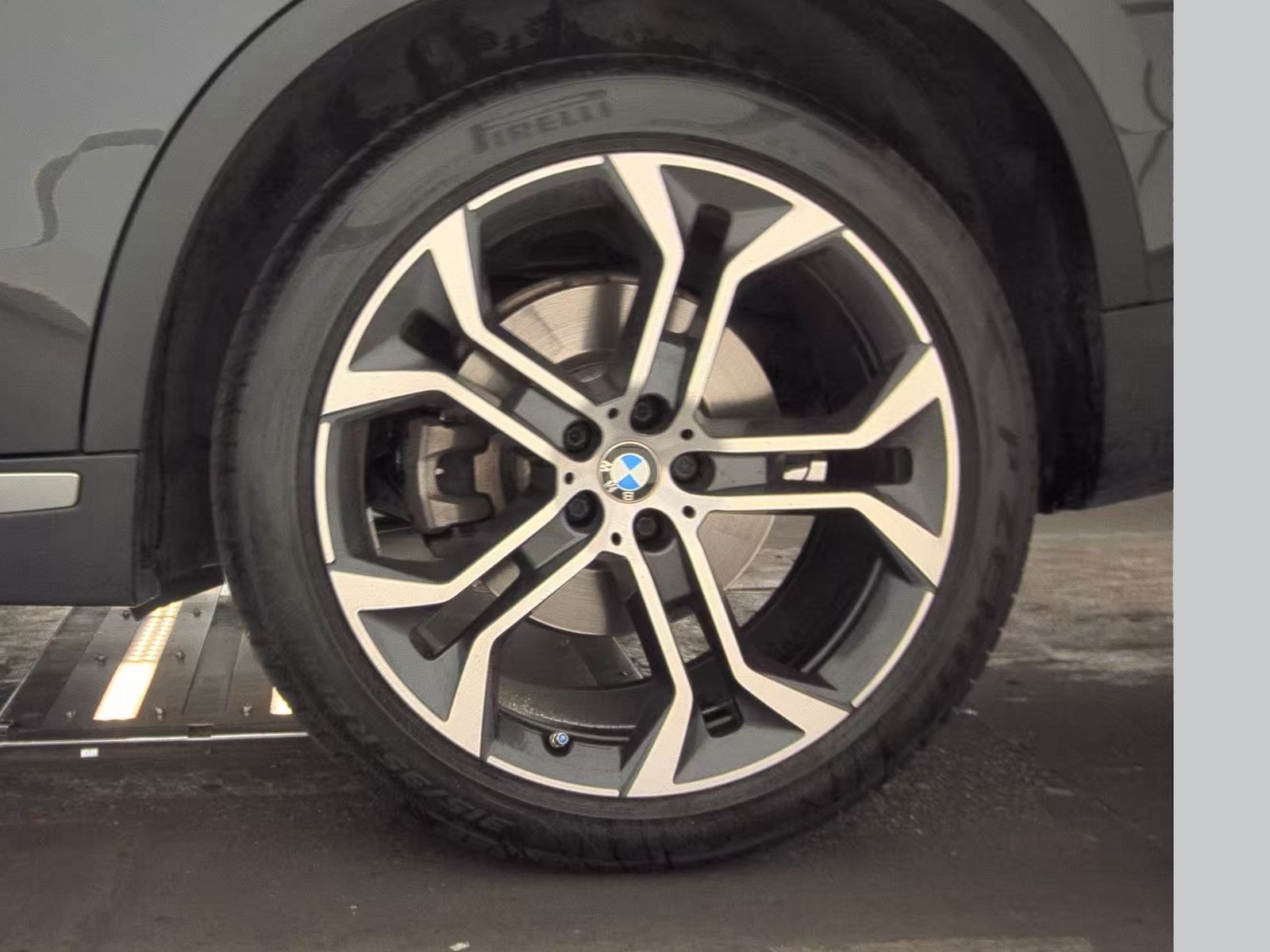 2022 BMW X5 sDrive40i RWD