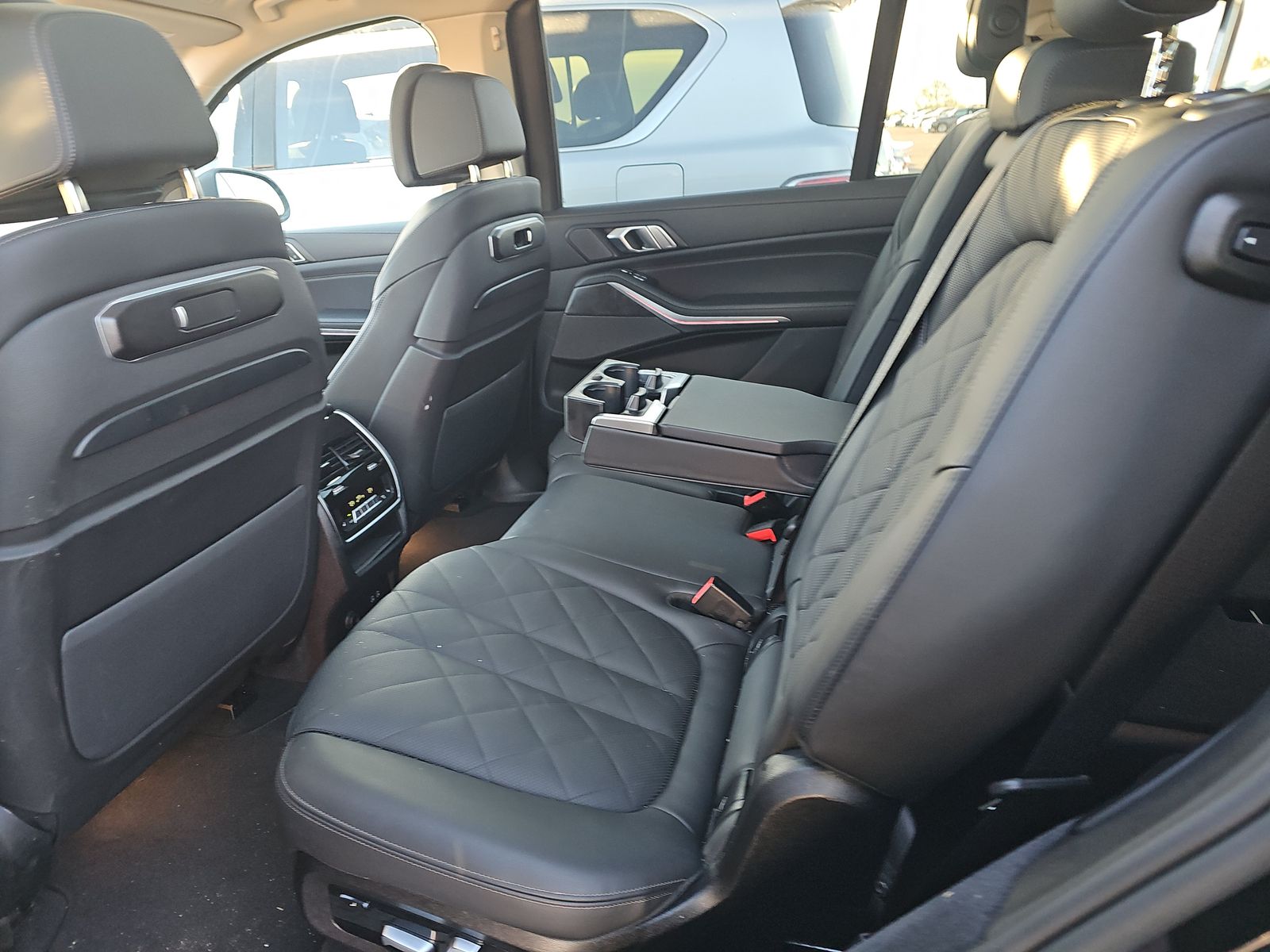 2025 BMW X7 xDrive40i AWD