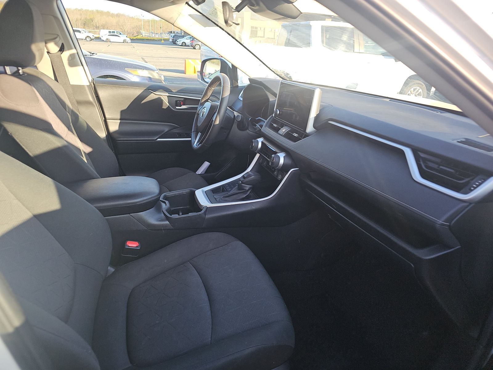 2024 Toyota RAV4 XLE AWD