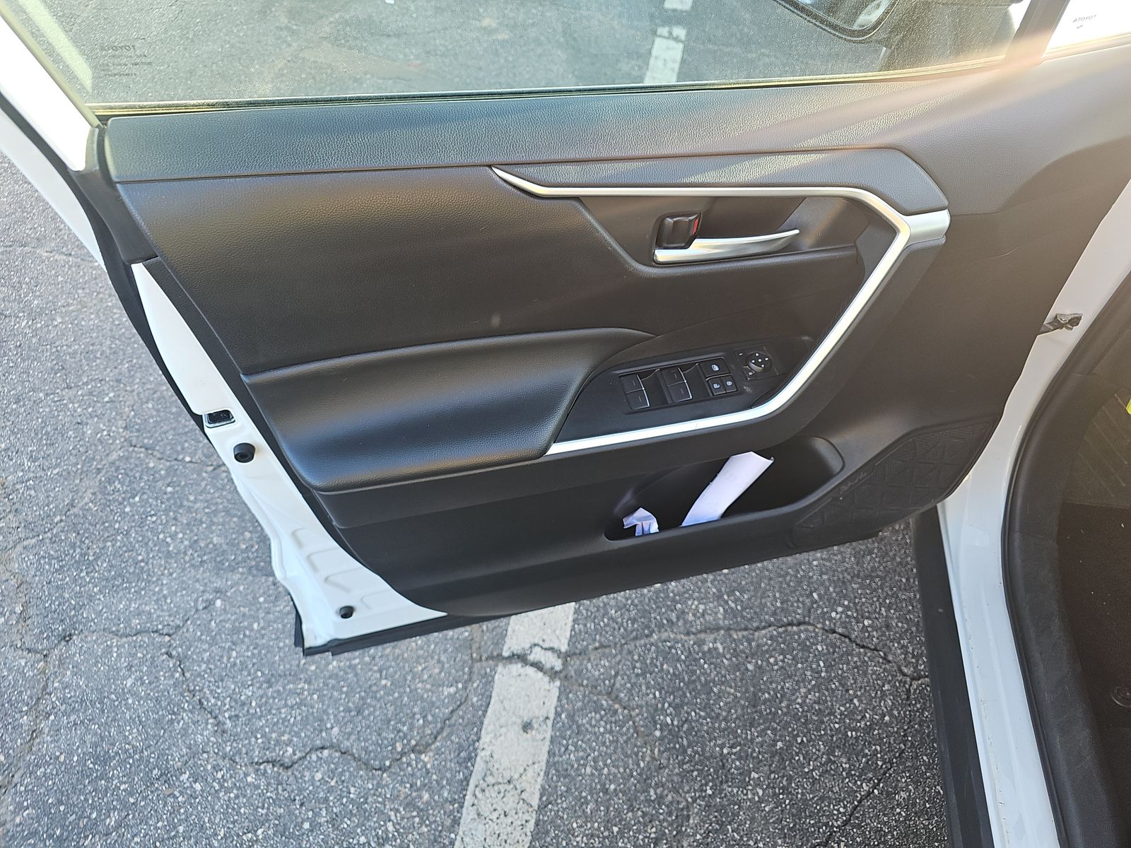 2024 Toyota RAV4 XLE AWD