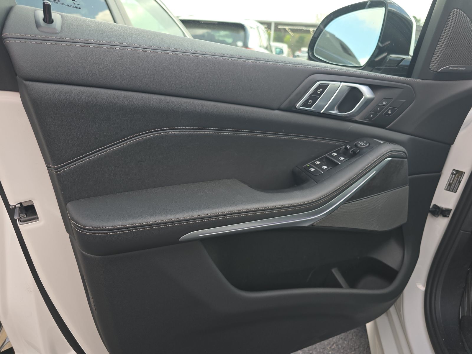 2025 BMW X5 xDrive40i AWD