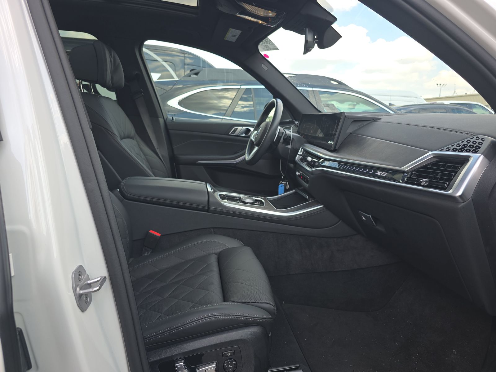 2025 BMW X5 xDrive40i AWD