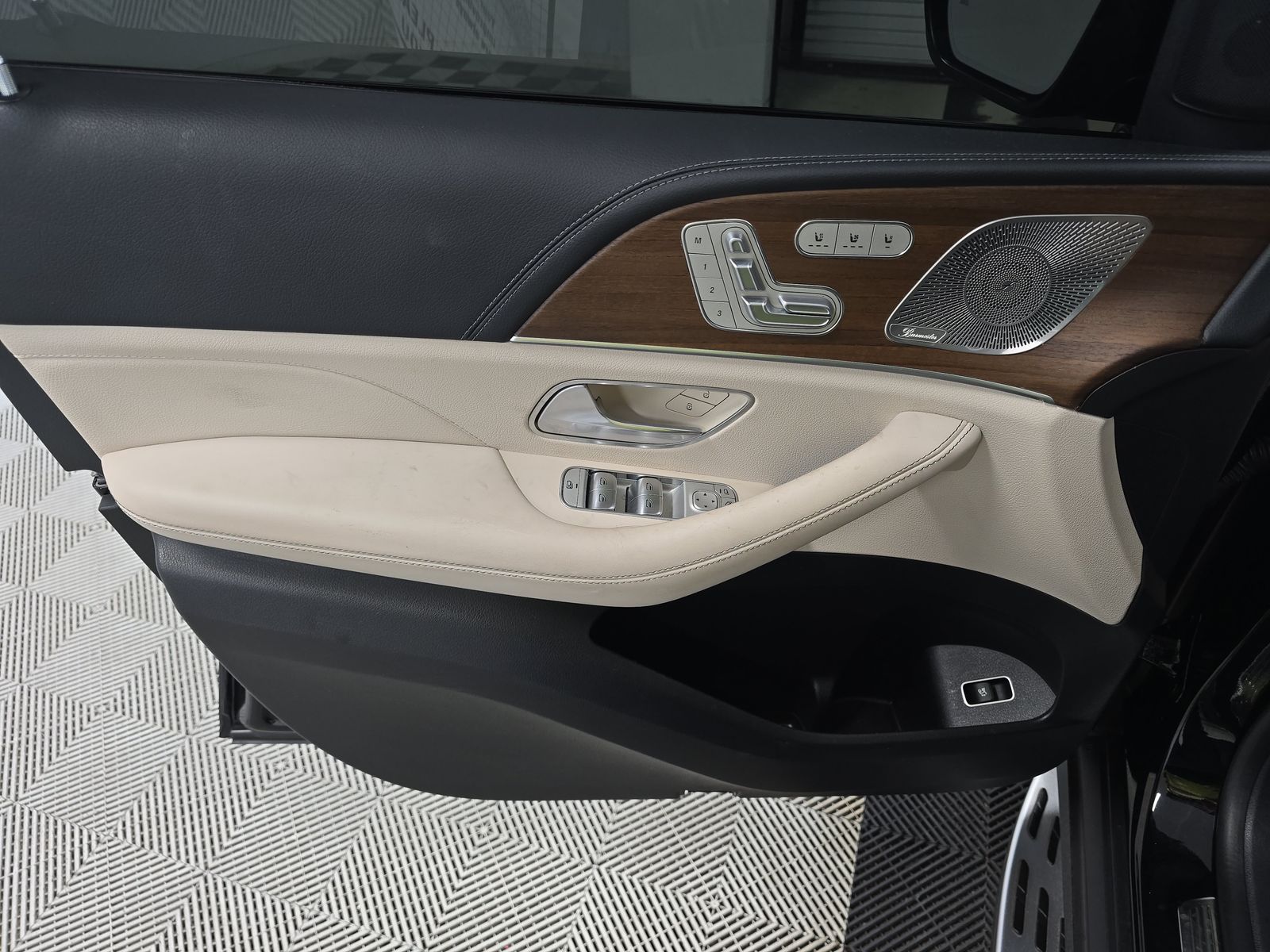 MERCEDES-BENZ GLE-CLASS - 10