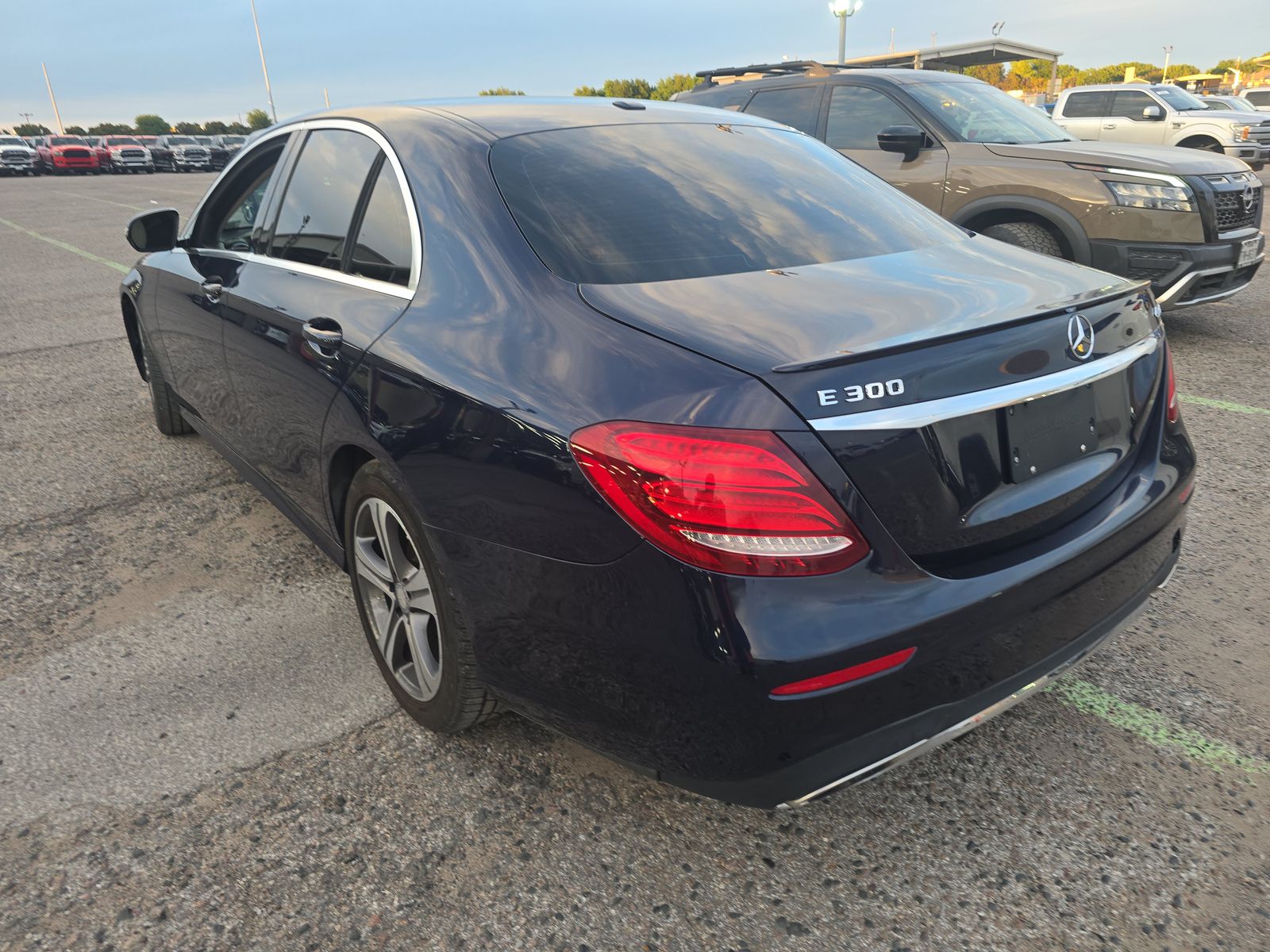 MERCEDES-BENZ E-CLASS - 7